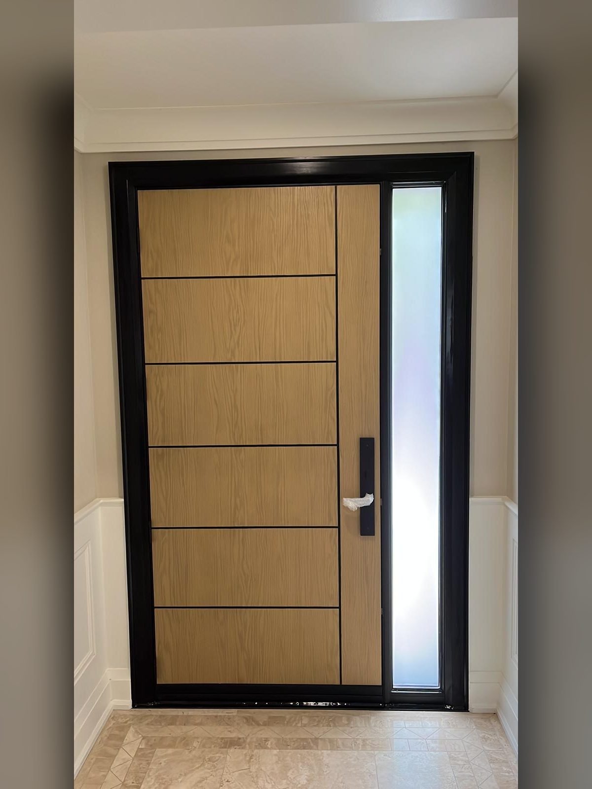Fiberglass entry door installed by Perla Windows and Doors in Toronto