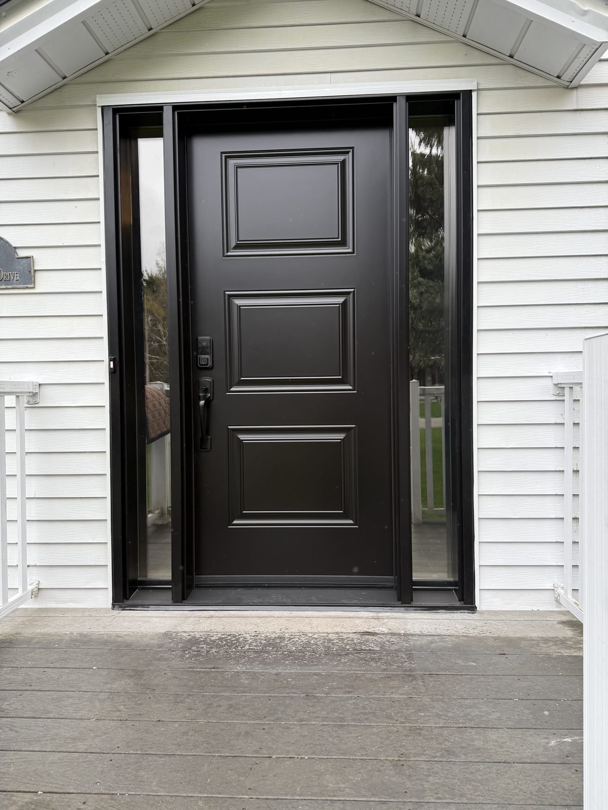 Steel entry door installed by Perla Windows and Doors in the GTA